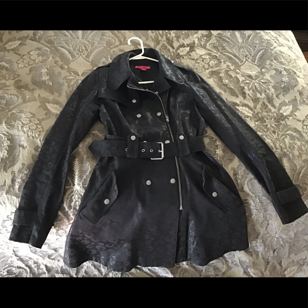 Jacket - Picture 2 of 3